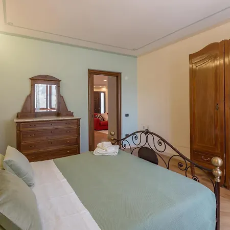 Semesterbostad Lovely In With Kitchen