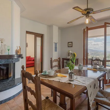 Semesterbostad Lovely In With Kitchen