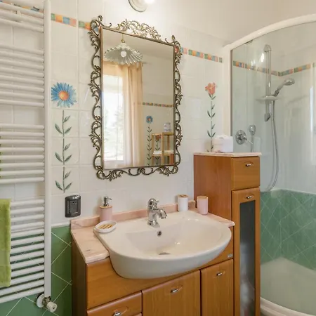 Lovely In With Kitchen