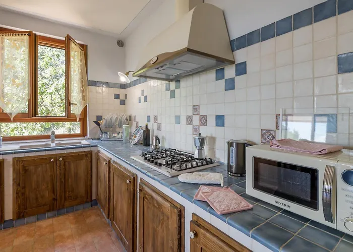 Casa de Férias Lovely In With Kitchen Otricoli