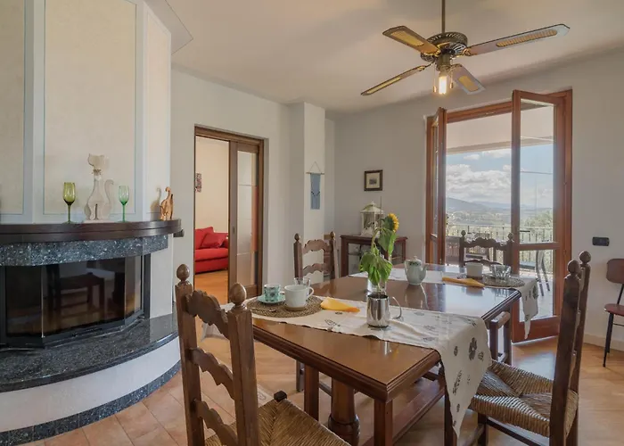 Casa de Férias Lovely In With Kitchen